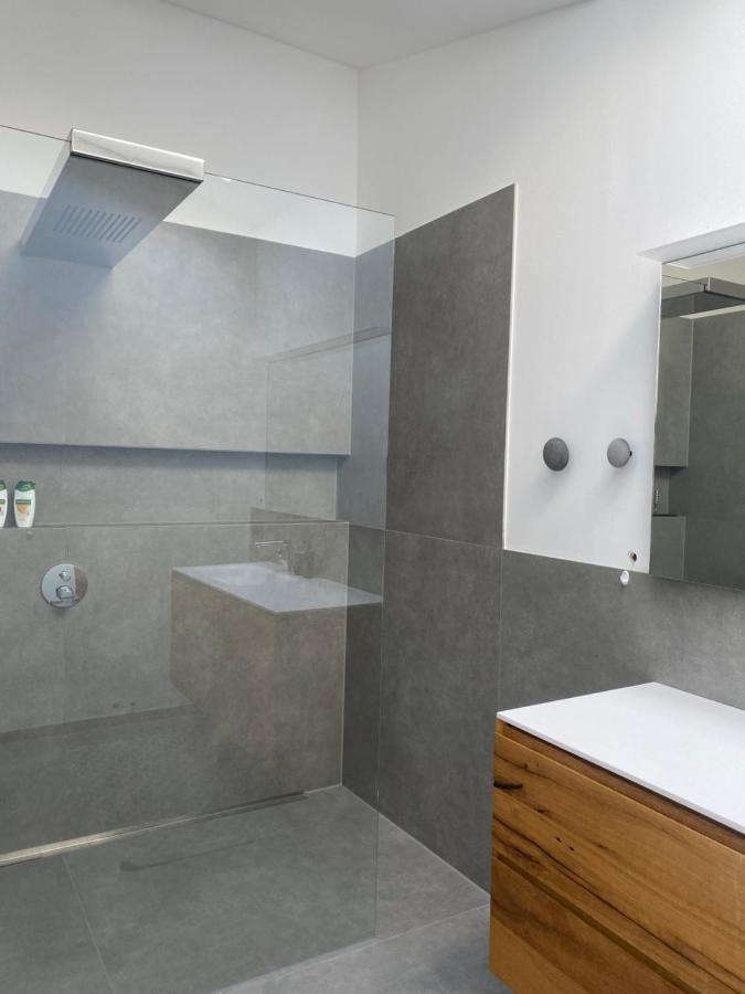 Stephanskirchen Moderne Ferienwohnung المظهر الخارجي الصورة