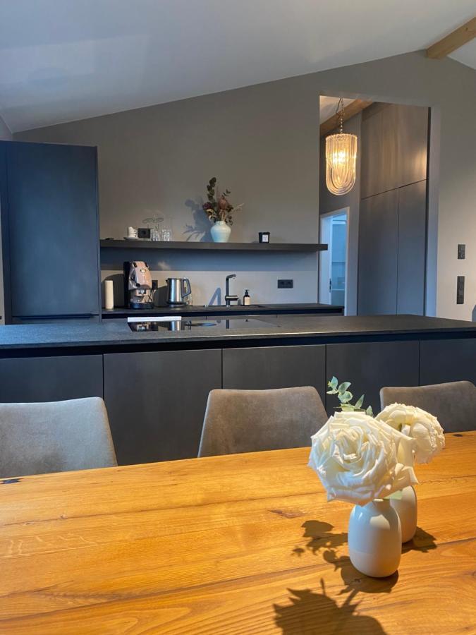 Stephanskirchen Moderne Ferienwohnung المظهر الخارجي الصورة
