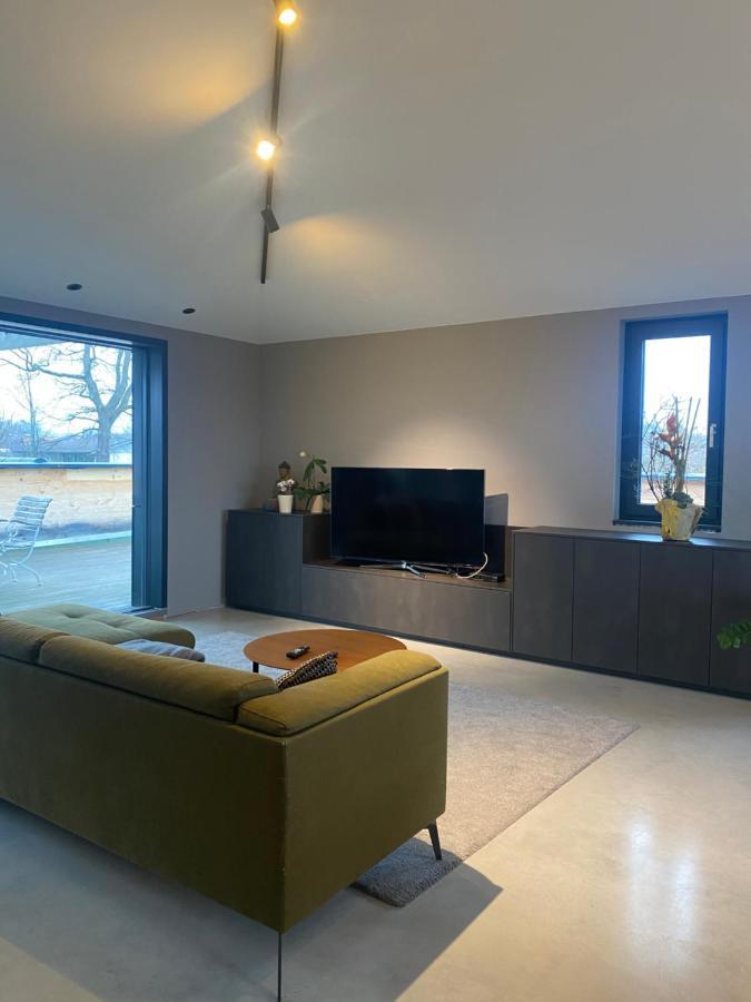 Stephanskirchen Moderne Ferienwohnung المظهر الخارجي الصورة